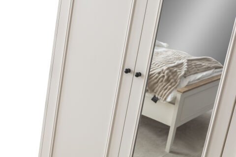 Petra Ay 3 Kapılı Dolap